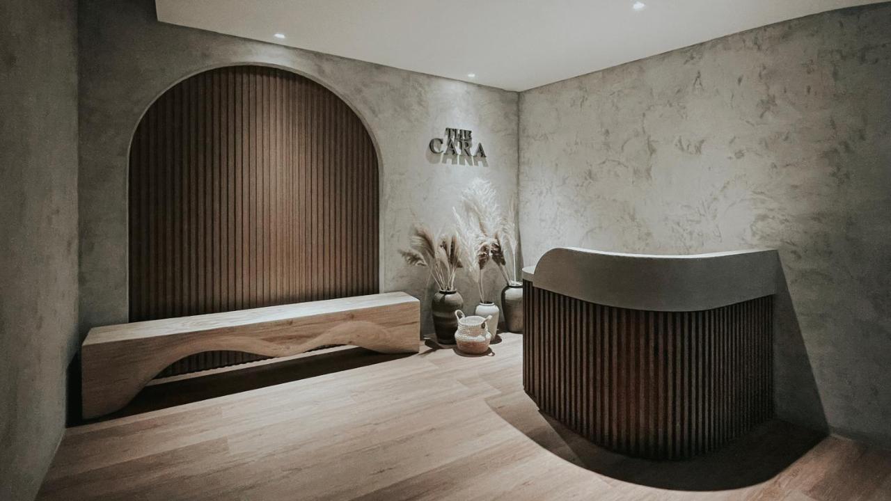 The Cara Boutique